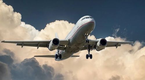 上海航空一航班飞行中遭遇充电宝冒烟事件
