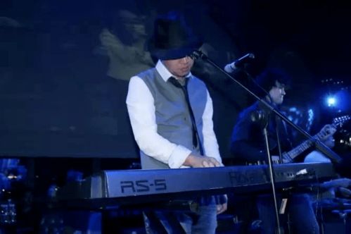 方大同荣获金曲奖最佳作曲人奖，音乐才华的巅峰荣耀