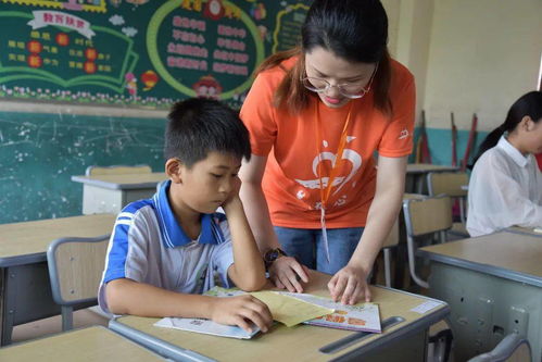 21名小学生自发筹款聚餐，老板暖心补贴